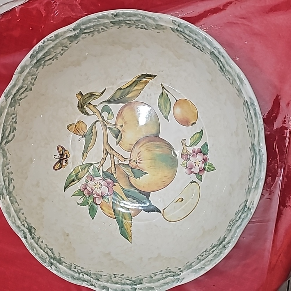 VINTAGE HIMARK PASTA SERVING BOWL, APPLES, MADE IN ITALY, 7 INCHES DEEP